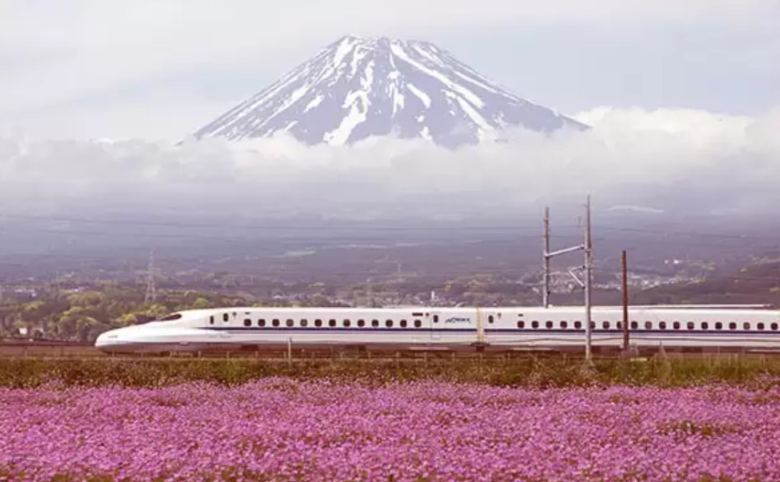 japan train travel past mount fuji
